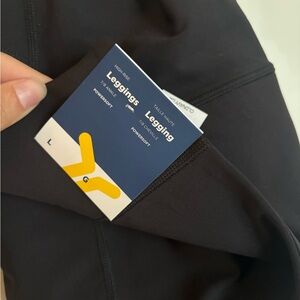 NWT Old Navy High Rise Black Leggings